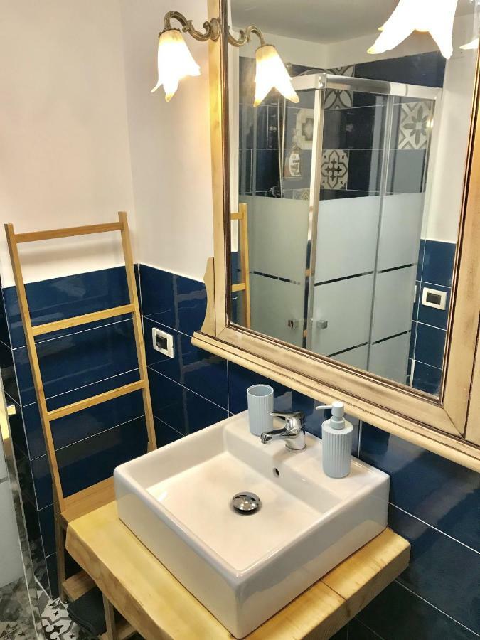 La Casa Di Hoby Lejlighed Napoli Eksteriør billede