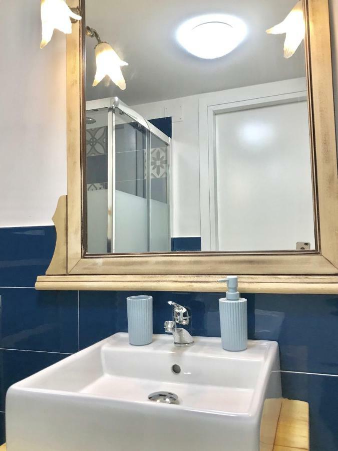 La Casa Di Hoby Lejlighed Napoli Eksteriør billede